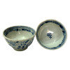 <p>Pendant&nbsp;de pequenos bowls em porcelana de exporta&ccedil;&atilde;o. Parte externa na cor chocolate e parte interna azul e branca. China, Qing, Qianlong, s&eacute;culo XVIII. Apresenta restauro. 4,5 x 7,5 cm.</p>