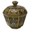 <p>Pequeno cachepot em cloisonné e bronze dourado. China, século XX. 12 cm.</p>