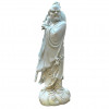 <p>Rara escultura em porcelana Blanc de Chine representando figura oriental. China, século XVIII/ XIX. Apresenta marcas no verso. 60 x 18 cm.</p>