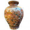 <p>Grande vaso em porcelana japonesa decorado com diversas figuras orientais. Japão, Meiji, século XIX. 60 x 40 cm.</p>
