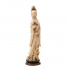 <p>Escultura em marfim representando figura feminina oriental. China, cerca de 1900. 30 cm.</p>