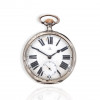<p>Omega - Caixa de prata 900/1000. Cerca de 55mm de diâmetro. Movimento com corda e ajuste pela coroa (stem-set). Mostrador de porcelana. Fabricado na Suíça.</p>