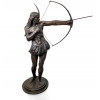 <p>OTTONE ZORLINI – Índio com Arco. Escultura em bronze fundido e patinado, representando um índio em posição de disparar flecha, em gesto de tensão e equilíbrio que evidencia o domínio técnico e o olhar escultórico de Ottone Zorlini. Assinada na base: O. Zorlini. A obra está registrada no <em style=font-family: 'Helvetica Neue'; font-size: 13px;>Dicionário de Artistas Plásticos Brasileiros</em>, de Constantino Cury (Cury Arte Brasil), página 789, na seção dedicada ao artista. Dimensões: Altura 120,5 cm</p>