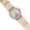 <p>Omega circa 1947 - Caixa de aço. Cerca de 35mm de diâmetro. Movimento a corda manual (cal.265). Visor de acrílico. Caixa, coroa, movimento e mostrador assinados. Fabricado na Suíça. Ref.2390-2/nº11948711.</p>