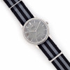 <p>Omega Seamaster circa 1968 - Caixa de aço. Cerca de 34,5mm de diâmetro. Movimento automático (cal.563). Visor de acrílico. Caixa, movimento e mostrador assinados. Fabricado na Suíça. Ref.165.002/nº27981684.</p>