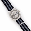 <p>Omega circa 1970 - Caixa de aço. Cerca de 35mm de diâmetro. Movimento automático com data e dia da semana (cal.750). Visor de acrílico. Caixa, coroa, movimento e mostrador assinados. Fabricado na Suíça. Ref.166.0141/nº32585717.</p>