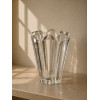 <p>KOSTA BODA - Vaso em cristal, assinado. 20 cm de alt. (Com bicados)</p>