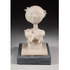 <p>Inos Corradin - Menina com Gato - Escultura em mármore, 20 cm de altura, assinado, dat. 2011. Acompanha certificado de autenticidade do artista</p>