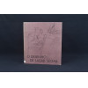 O desenho de LASAR SEGALL - Ed. Museu Lasar Segall, 1991. Capa dura e sobrecapa.Tiragem 3.000 exemplares. 29X25X2,5 CM.