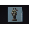 TRIDIMENSIONALIDADE- Arte Brasileira do século XX. COSAC & NAIFY 1999. 29X29X3 CM.<br />