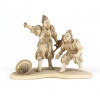 <p>Pequeno grupo escultórico em marfim - representando figuras de Samurai - Irmãos Soga 7 cm alt, 9 x 4 cm. Japão Sec XIX</p>