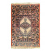 <p>Tapete oriental manufatura manual. 90 x 60 cm.</p>