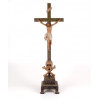 <p>Bela imagem do Cristo crucificado com seus atributos em madeira lavrada e policromada. Minas Gerais S&eacute;c. XVIIIXIX - 80 cm alt.</p>