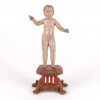 <p>Menino Jesus em madeira lavrada e policromada - Séc. XIX - 34 cm alt.</p>
