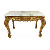<p>Importante mesa de apresentação em madeira finamente entalhada e dourada, com reserva central apresentando o brasão da Flor de Lis e belo tampo de mármore. França, sécs. XVIII/XIX. 80 x 120 x 73 cm.</p> <p>Importante mesa de apresentação em madeira finamente entalhada e dourada, com reserva central apresentando o brasão da Flor de Lis e belo tampo de mármore. França, sécs. XVIII/XIX. 80 x 120 x 73 cm.</p>