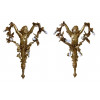 <p>Importante par de apliques em fino bronze dourado, representando querubins. França, séc. XIX. 67 x 44 x 18 cm.</p> <p>Importante par de apliques em fino bronze dourado, representando querubins. França, séc. XIX. 67 x 44 x 18 cm.</p>
