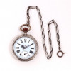 <p>Relógio de bolso em prata de lei trabalhada, mostrador em porcelana com esmalte, Cilindre Remontoir. (NO ESTADO)</p> <p>Relógio de bolso em prata de lei trabalhada, mostrador em porcelana com esmalte, Cilindre Remontoir. (NO ESTADO)</p>
