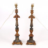 <p>Par de tocheiros adaptados para abajur executados em madeira lavrada patinada e dourada, Portugal Séc. XIX - 57 cm alt. (No estado)</p> <p>Par de tocheiros adaptados para abajur executados em madeira lavrada patinada e dourada, Portugal Séc. XIX - 57 cm alt. (No estado)</p>