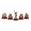 <p>Conjunto com cinco esculturas em marfim policromado, representando figuras mitológicas. China Séc. XX. maior 11 cm alt.</p>
