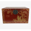 <p>Arca de madeira patinada em vermelho charão decorada em dourado com motivos do cotidiano e ideogramas. China - Sec. XX - (Perda de matéria) - 46 cm alt, 77 x 50 cm.</p> <p>Arca de madeira patinada em vermelho charão decorada em dourado com motivos do cotidiano e ideogramas. China - Sec. XX - (Perda de matéria) - 46 cm alt, 77 x 50 cm.</p>