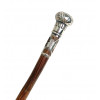 <p>Bengala com seu castão em prata de lei. Sec XIX - 86 cm alt.</p> <p>Bengala com seu castão em prata de lei. Sec XIX - 86 cm alt.</p>