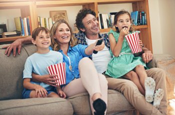 8 ótimos filmes e séries para assistir no período de isolamento