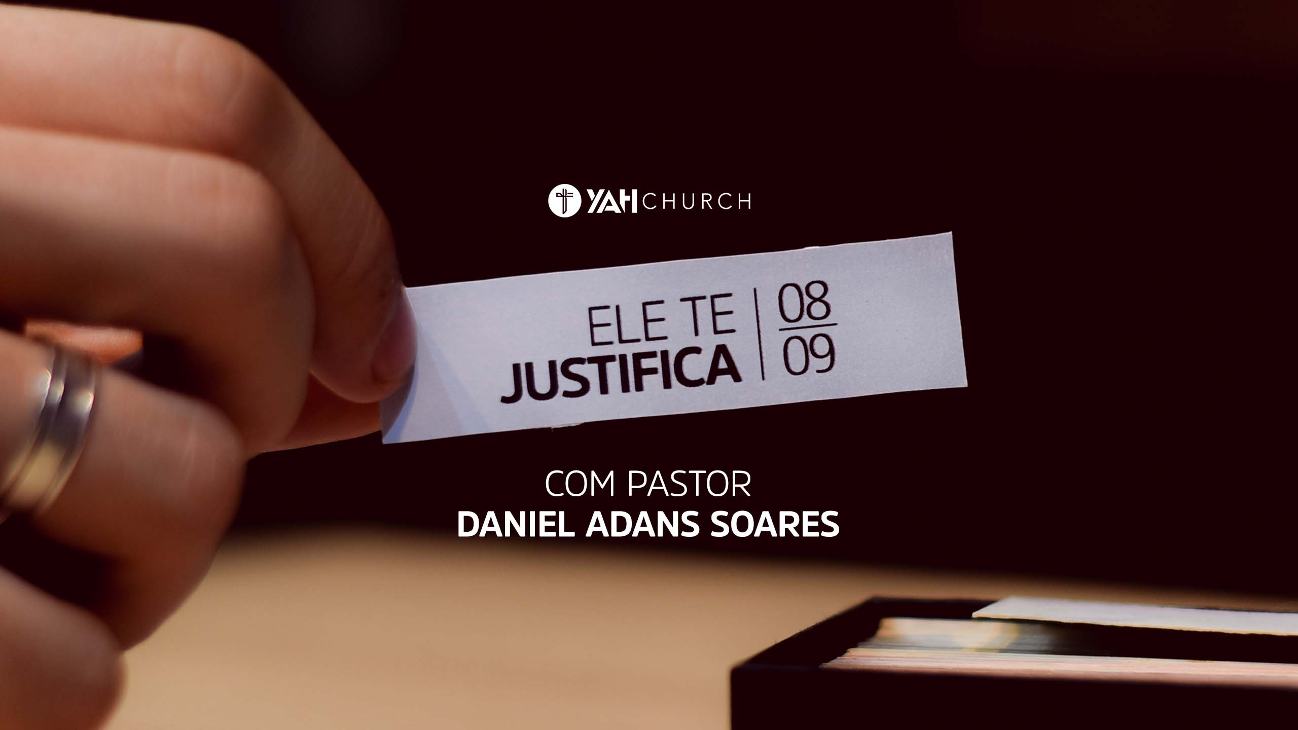 Ele te justifica