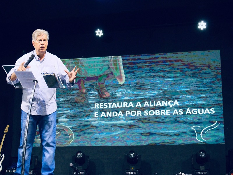 Restaure a aliança a ande por sobre as aguas