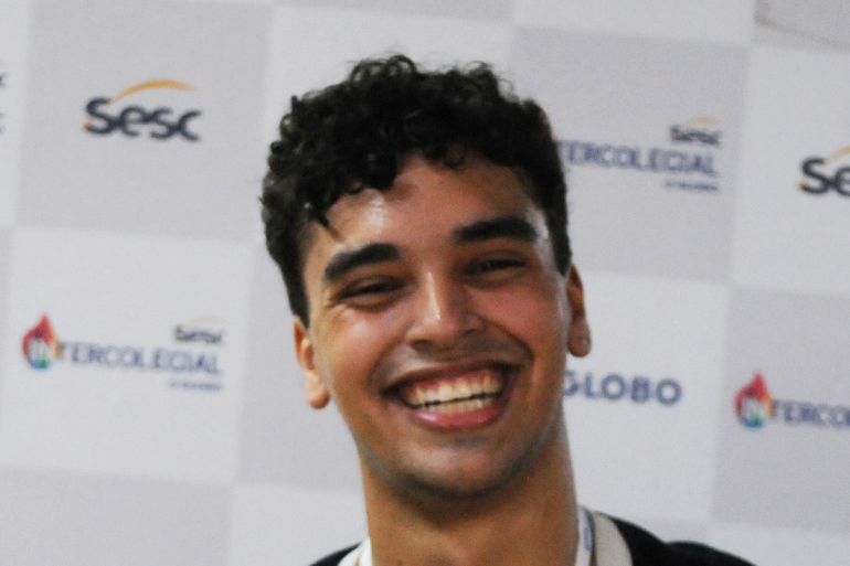 VITOR MANOEL TRAJANO