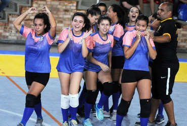 Com apoio de ex-alunos, Sesi Maracanã desenvolve projeto no vôlei e obtém bom resultado em sua estreia
