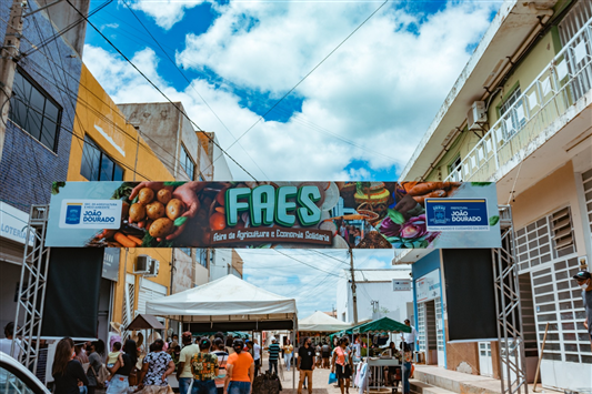 FEIRA DE AGRICULTURA FAMILIAR E ECONOMIA SOLIDÁRIA ACONTECE NESTA SEXTA 
