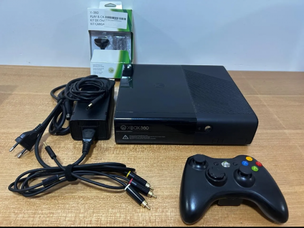 Xbox 360 Slim