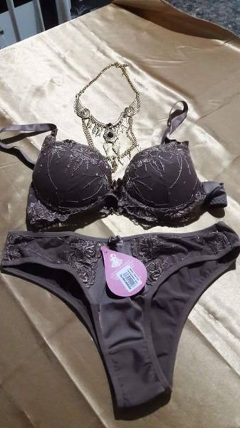 CONJUNTO BORDADO (159605)159705