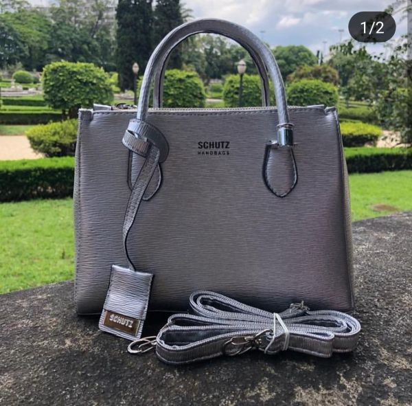 Lorena Média bronze ! Um escândalo de linda! Medida: 21x13