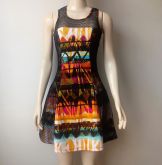Vestido Com Telas