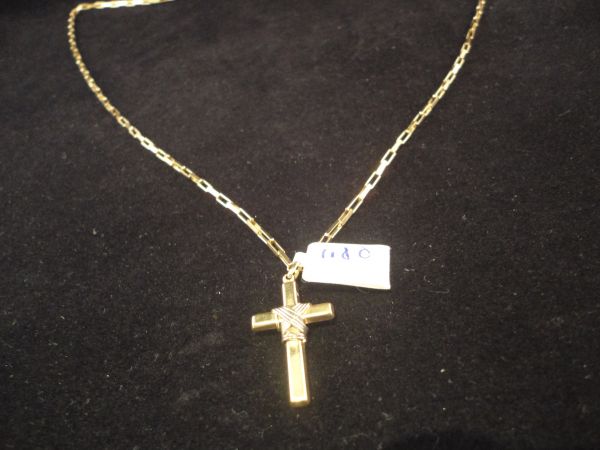 Pingente em Ouro 18k Cruz Lisa com Nó .