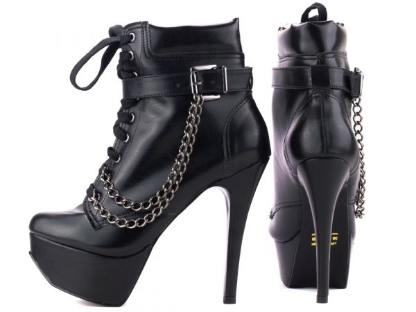 9- BOTA CANO CURTO DE LUXO ARRASADORA