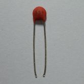 capacitor cerâmico 330pF x 50V