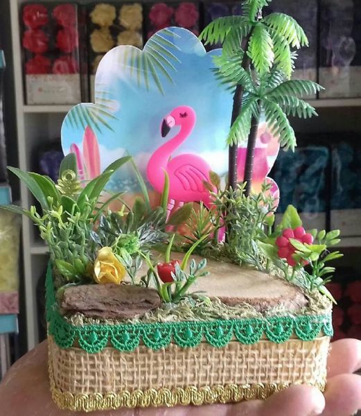 Caixa cenário flamingo