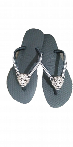 Chinelo Com Strass e Adorno (onça)