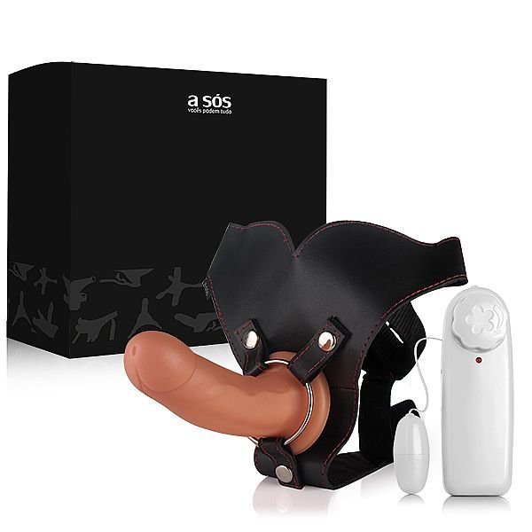 Cinta Strap on com Pênis Maciço com Vibrador e Argola em Metal