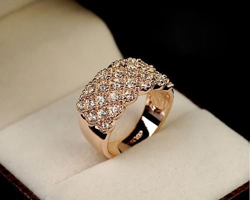 Anel Feminino Banhado Ouro Rose 18k Cravejado de Cristais Austríacos Swarovski Mais Estojo de Veludo