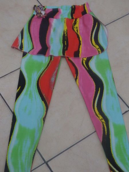 Legging c/ saia   Emily Fitness