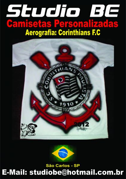 Camiseta com Brasão do Corinthians