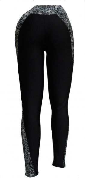 legging estilo montaria(48/50-52/54), suplex preto e estampado preto e branco