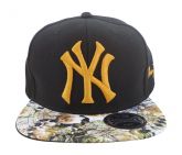 Boné Aba Reta New York Yankees Preto e Dourado