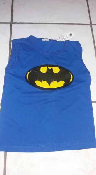 Camiseta Nova M para criança de 3 a 4 anos Batman