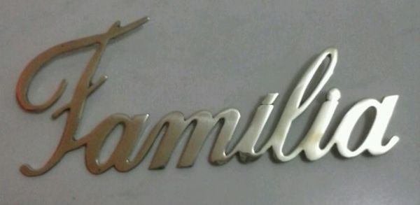 Letreiro de Bronze,13,00  reais cada letra. Tamanho de 12 a 9 C.