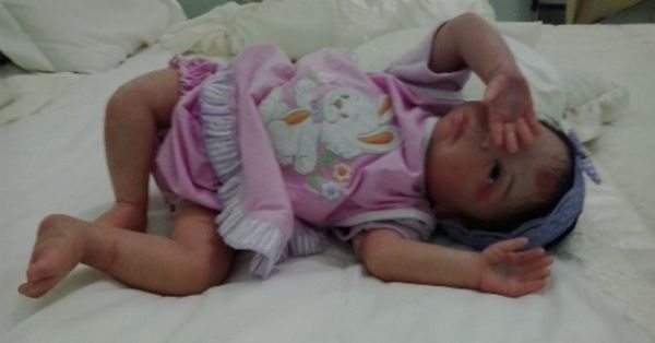 Clara bebê reborn ( Molde Mila by Huttibaby)