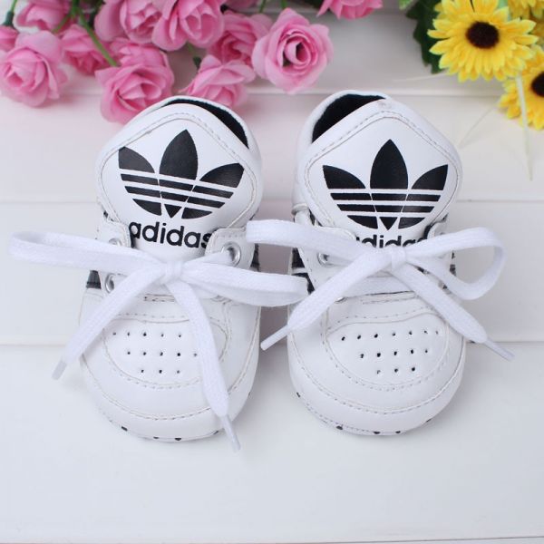 Têmis adidas baby
